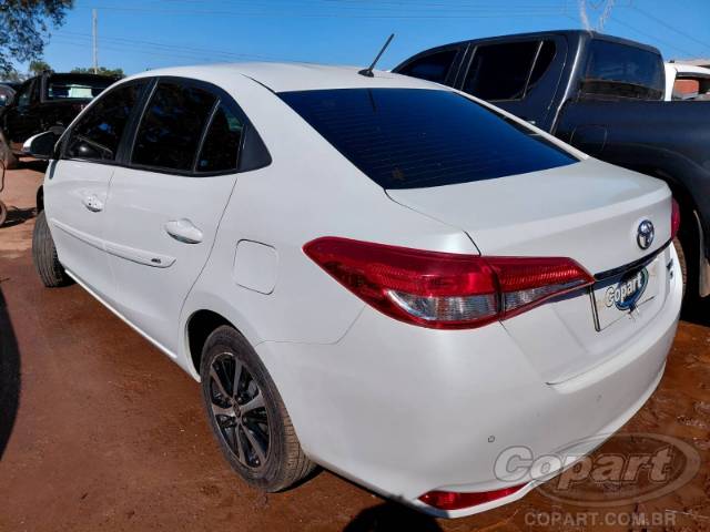 2022 TOYOTA YARIS SEDA 