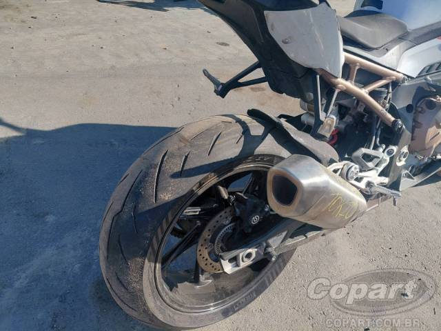 2022 BMW S 1000 
