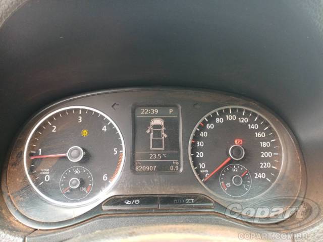 2015 VOLKSWAGEN AMAROK 