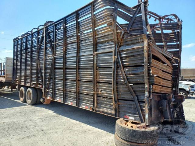 2020 TRUCK SEMI-REBOQUE 