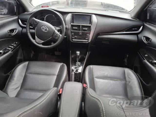 2024 TOYOTA YARIS SEDA 