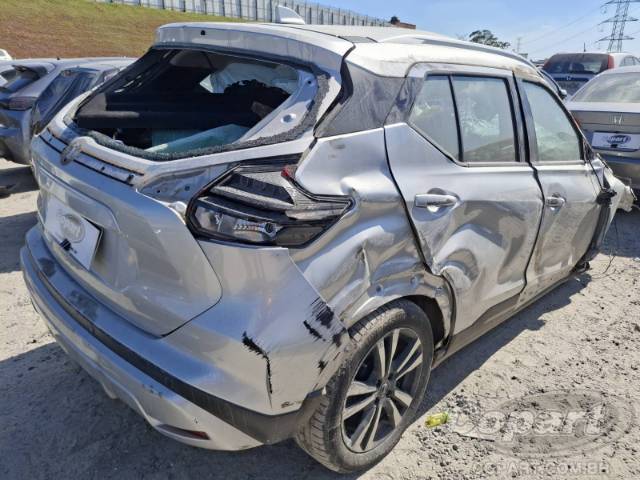 2023 NISSAN KICKS 
