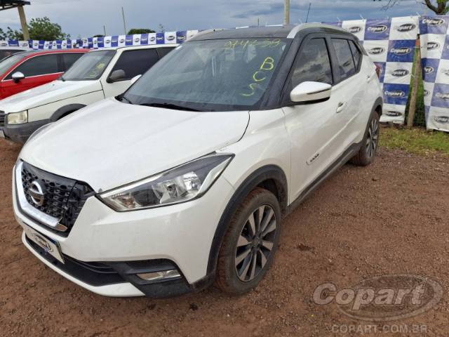 2019 NISSAN KICKS 