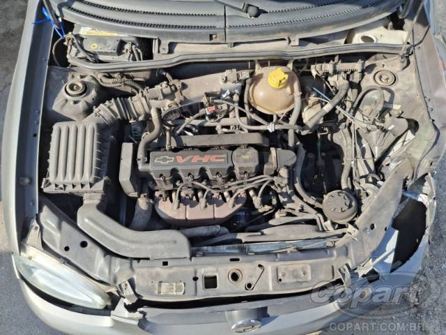 2004 CHEVROLET CORSA SEDAN 