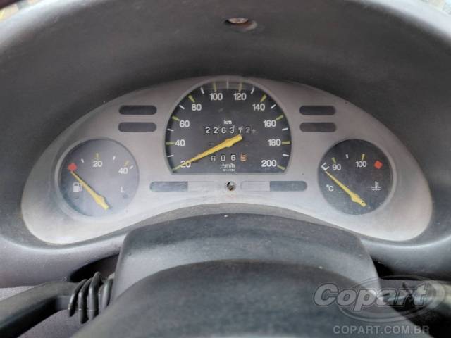 2004 CHEVROLET CORSA SEDAN 