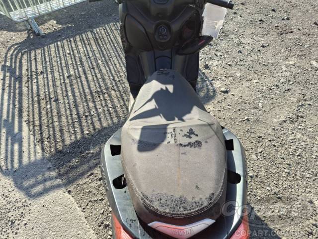 2024 YAMAHA XMAX 