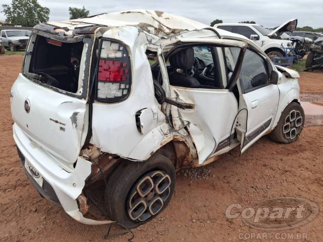 2016 FIAT UNO 