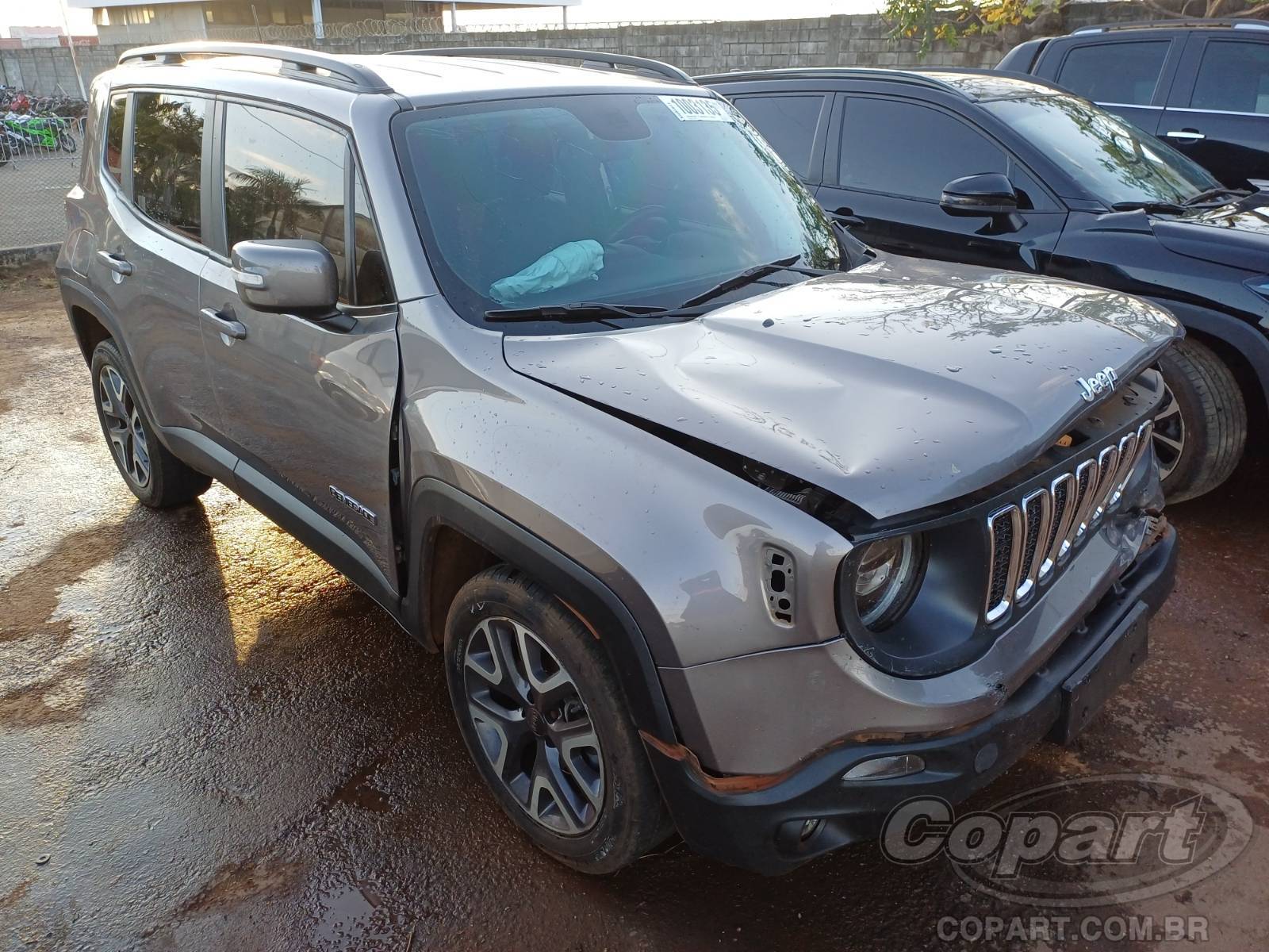 Veículo Fiat Renegade JEEP RENEGADE LONGITUDE 1.8 16V E.TORQ EVO 2021 2021 em leilão