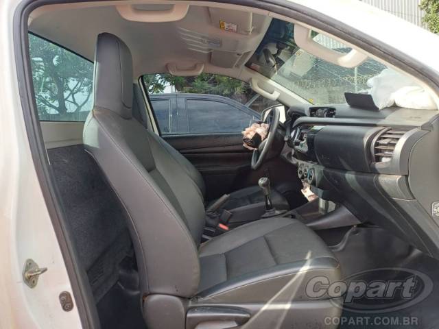 2025 TOYOTA HILUX CS 