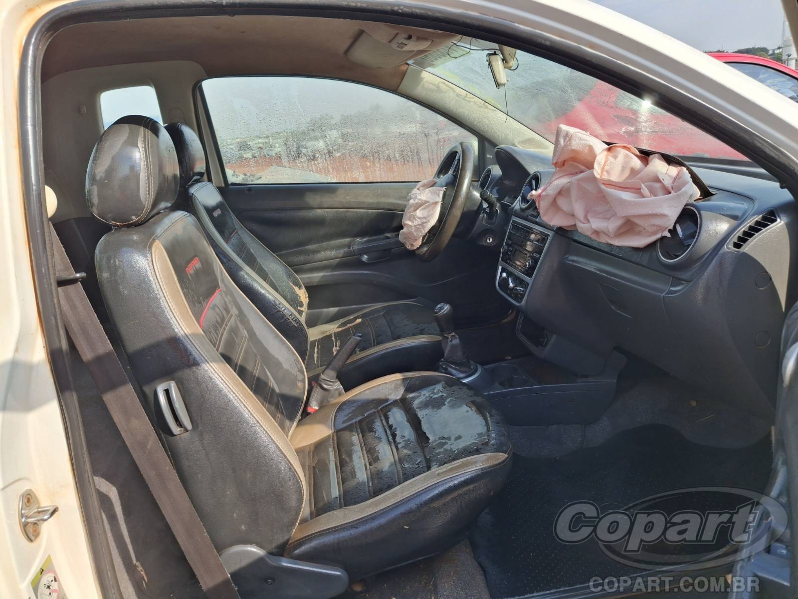 2015 VOLKSWAGEN SAVEIRO CE — foto 5 de 10