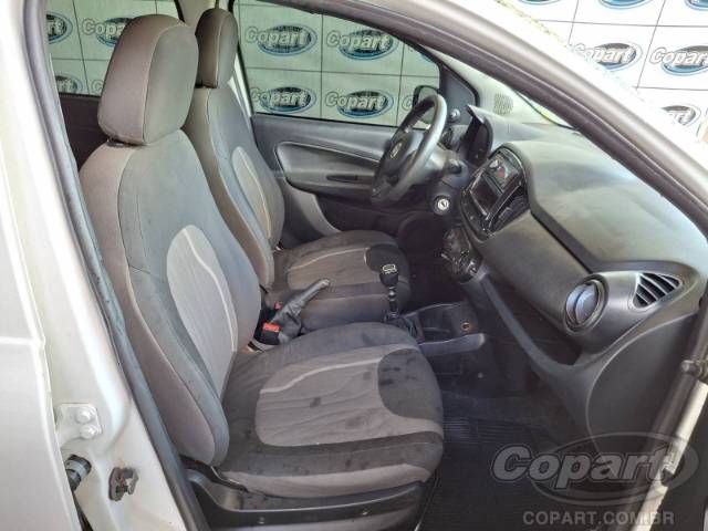 2016 FIAT UNO 