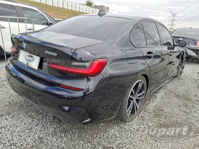 2021 BMW SERIE 3 
