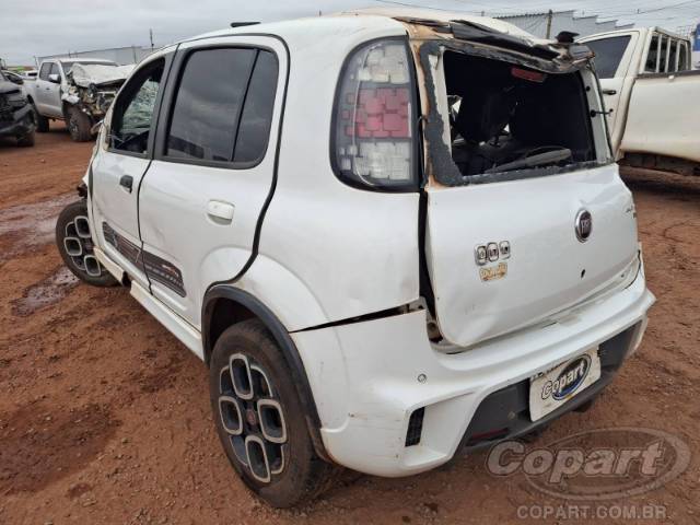 2016 FIAT UNO 