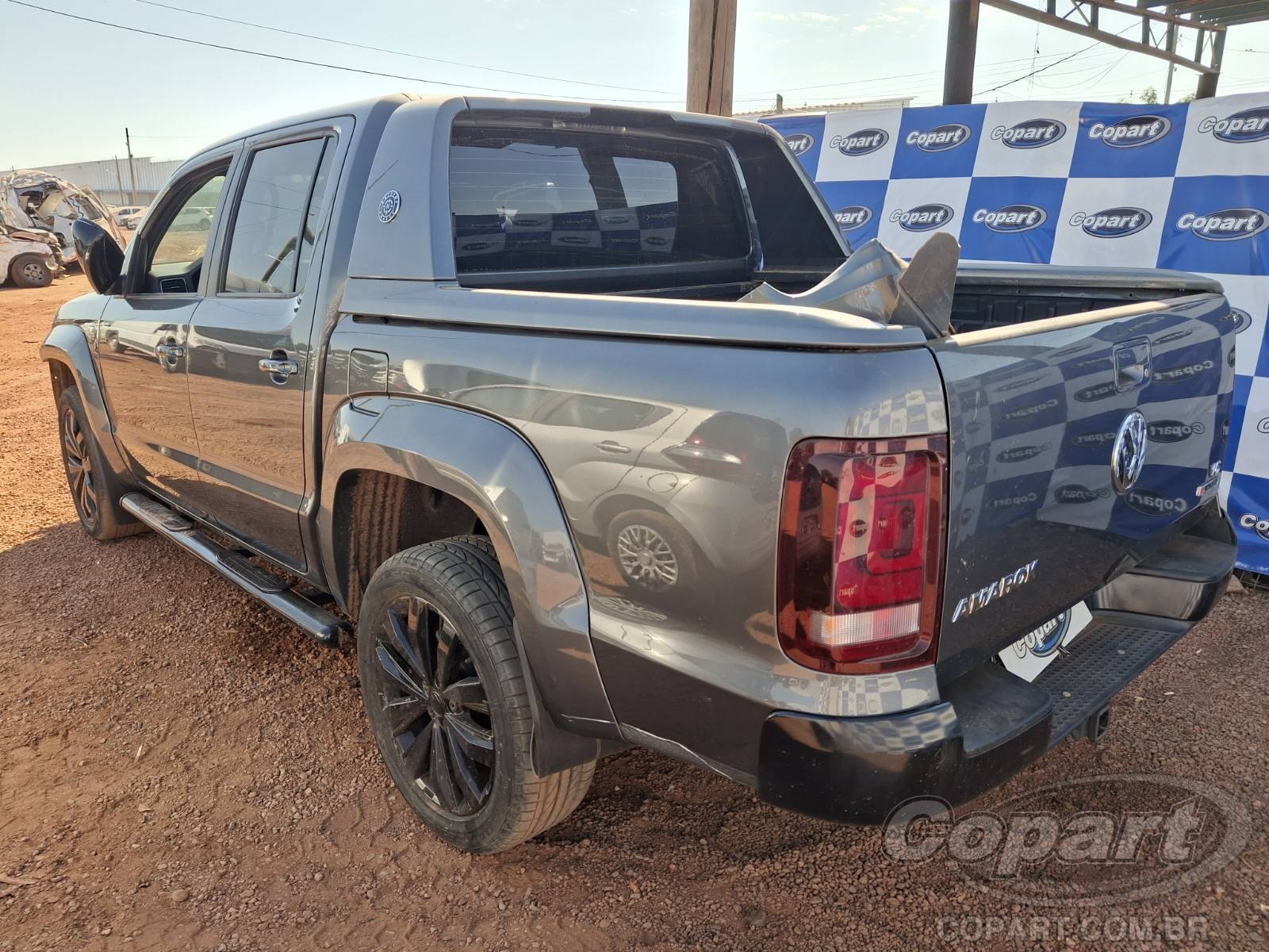 Foto 3: 2023 VOLKSWAGEN AMAROK