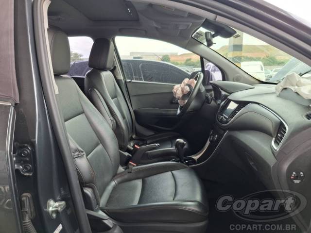 2017 CHEVROLET TRACKER 