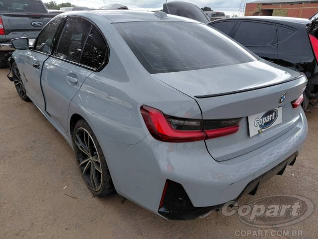 2024 BMW SERIE 3 