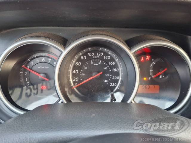 2011 NISSAN TIIDA 