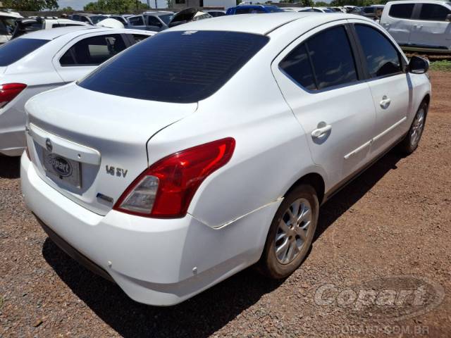 2017 NISSAN VERSA 