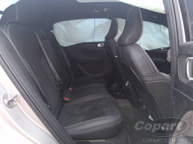 2022 VOLVO C40 