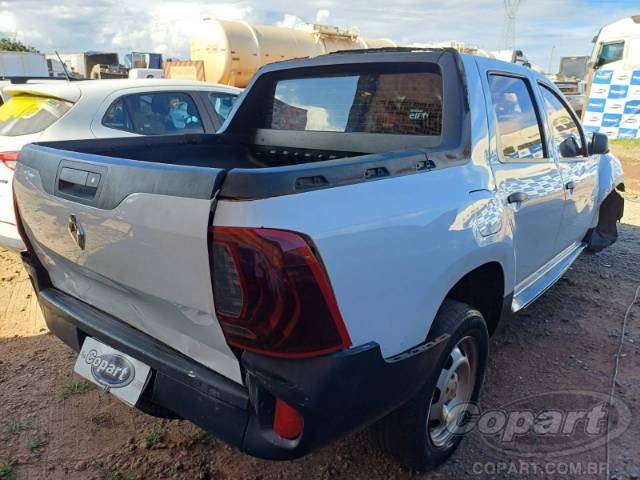 2020 RENAULT DUSTER OROCH 
