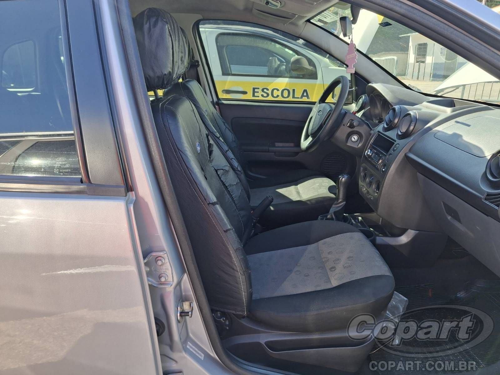 2011 FORD FIESTA — foto 5 de 11