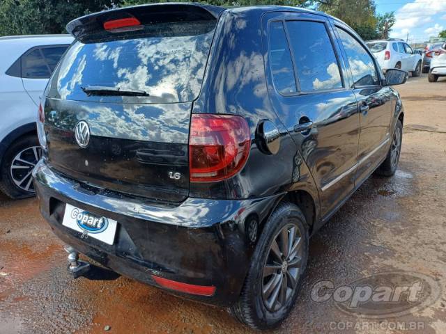 2011 VOLKSWAGEN FOX 
