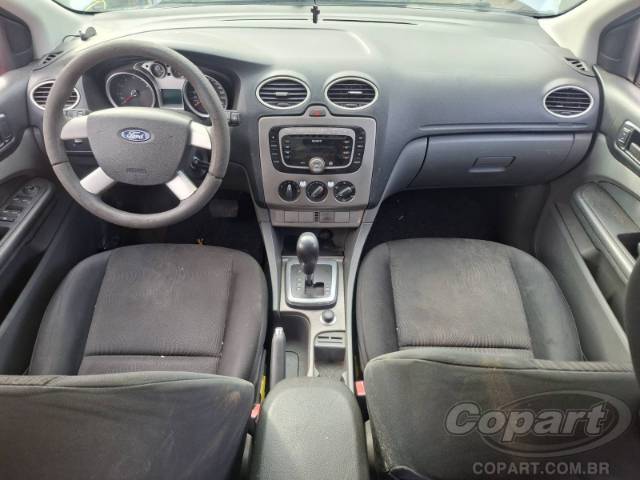 2009 FORD FOCUS SEDAN 