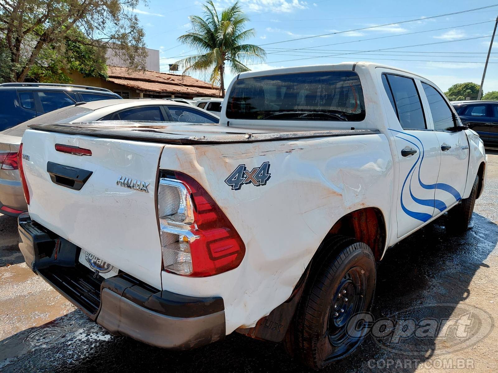 2025 TOYOTA HILUX CD — foto 4 de 11