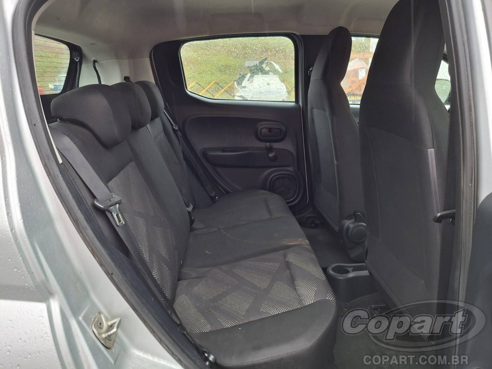 Foto 6 de 15: 2022 FIAT MOBI