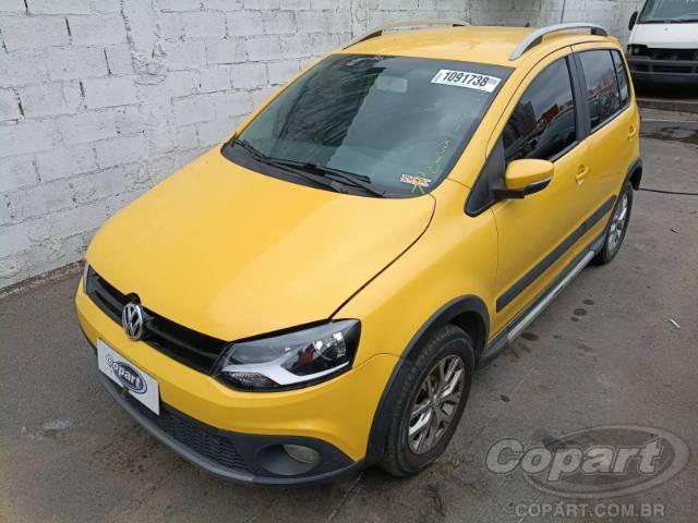 2013 VOLKSWAGEN FOX 