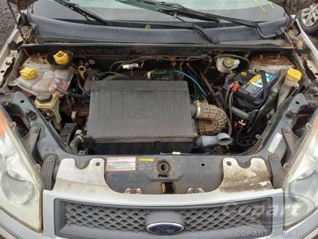 2010 FORD FIESTA 