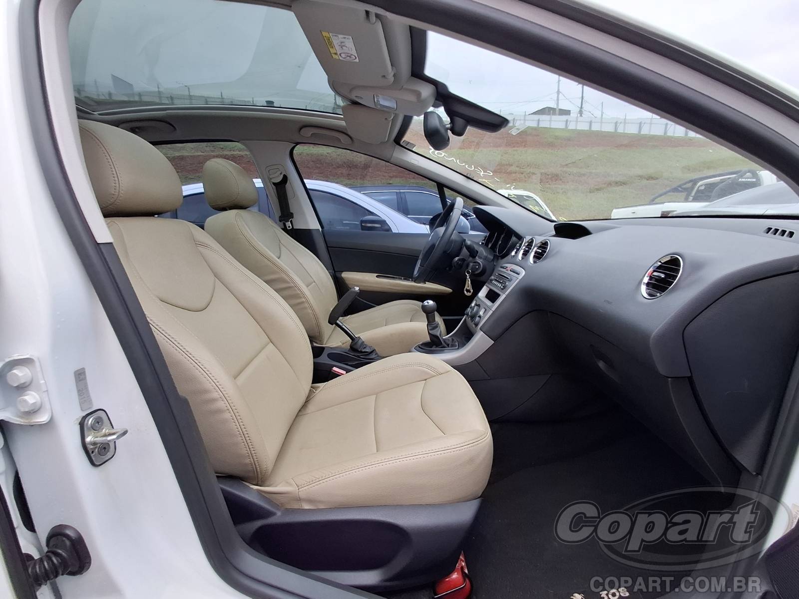 2015 PEUGEOT 308 — foto 5 de 12