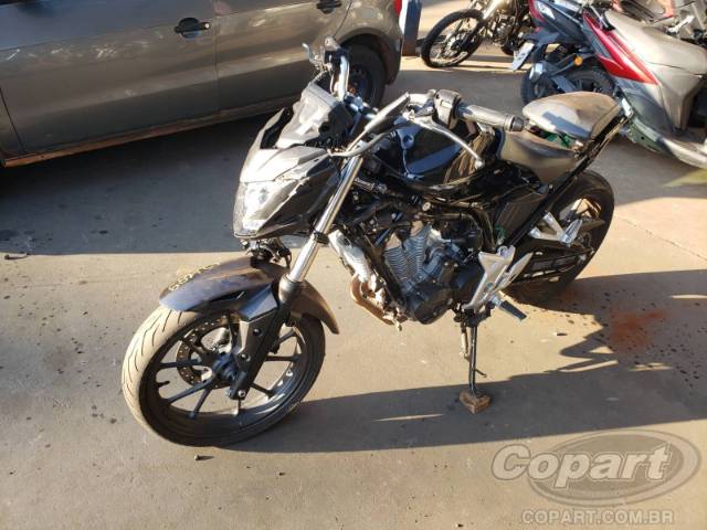 2026 HONDA CB 300F 