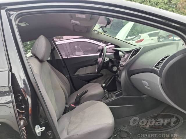 2015 HYUNDAI HB20S 