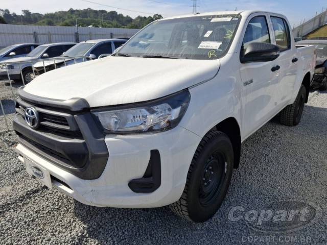 2025 TOYOTA HILUX CD 