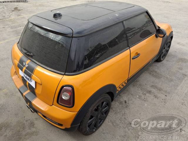 2010 MINI COOPER 