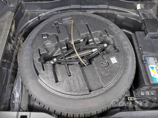 2013 HYUNDAI GENESIS 