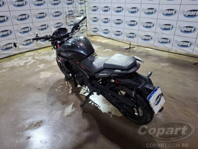 2025 BAJAJ DOMINAR 