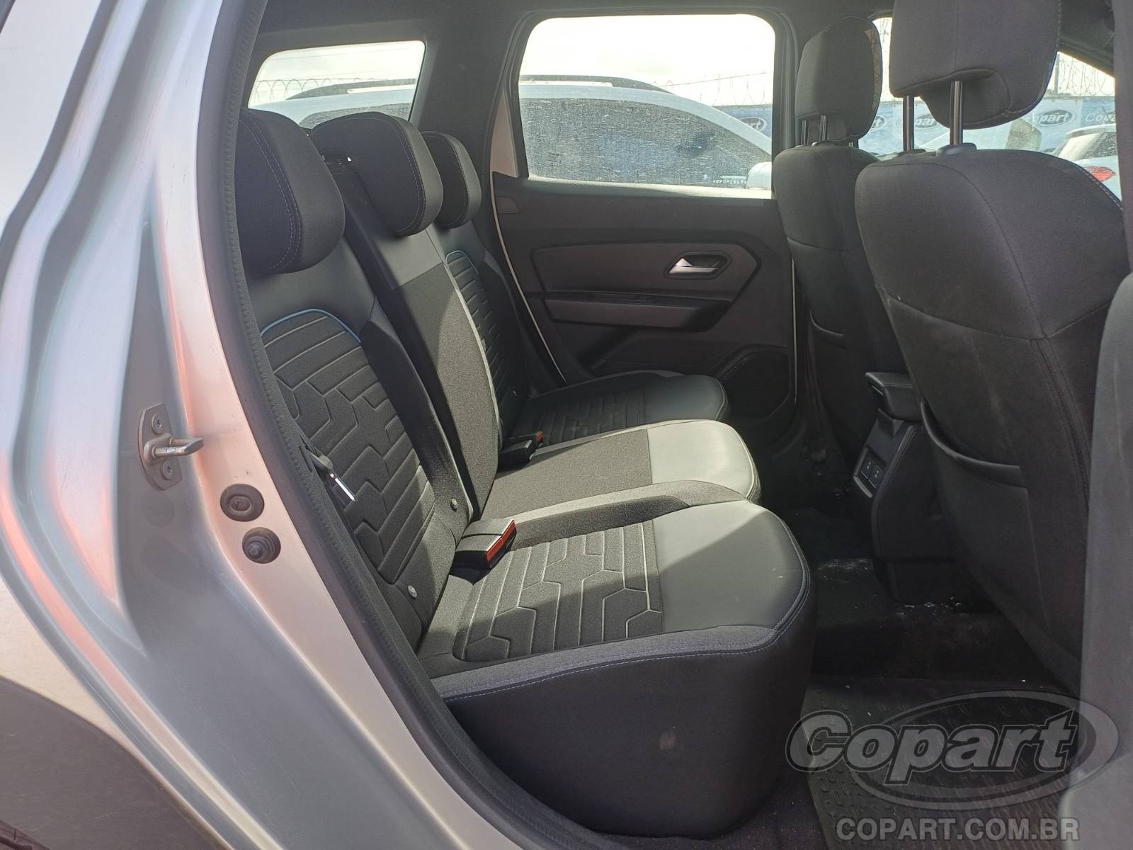 2026 RENAULT DUSTER — foto 6 de 12