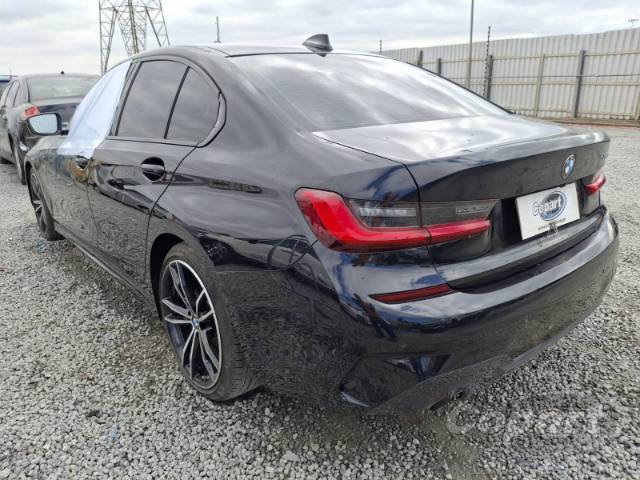 2021 BMW SERIE 3 