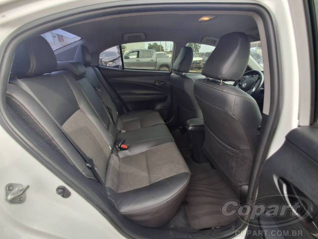2023 TOYOTA YARIS SEDA 