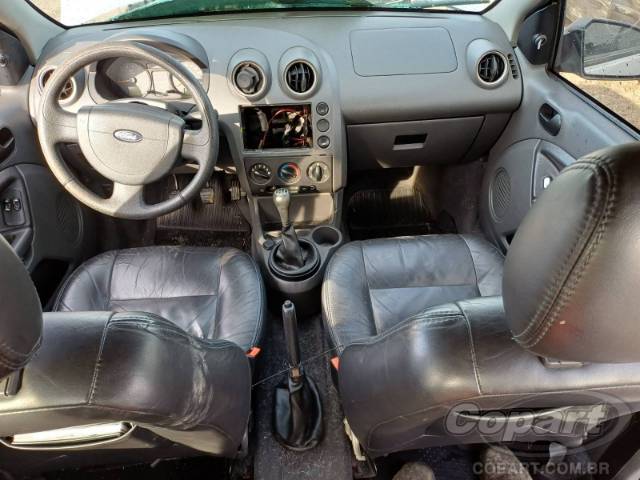 2006 FORD FIESTA SEDAN 