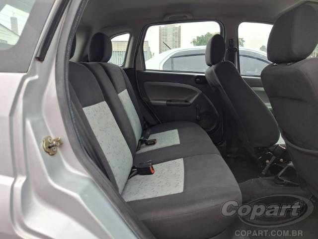 2010 FORD FIESTA 