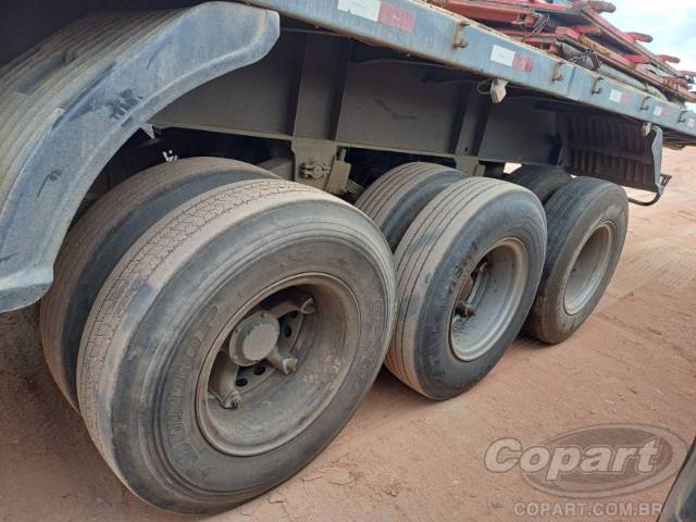 2011 GUERRA SEMI-REBOQUE 