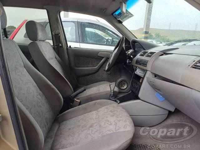 2001 VOLKSWAGEN GOL 