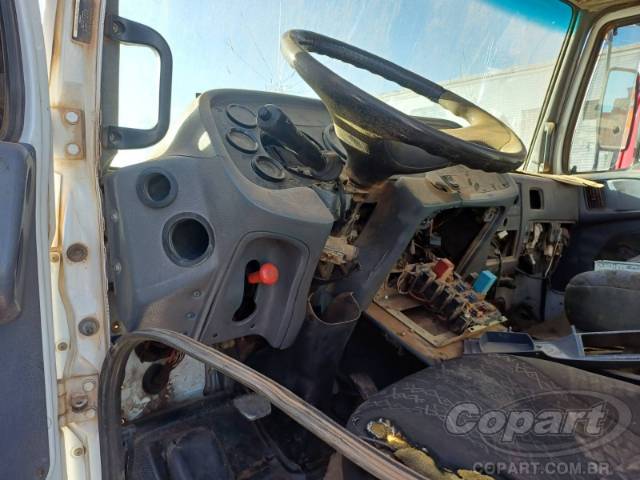 2010 MERCEDES BENZ 1718 