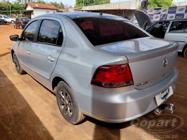 2011 VOLKSWAGEN VOYAGE 