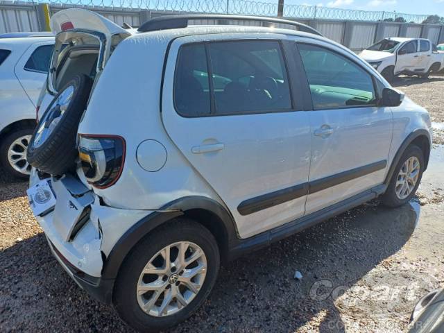 2014 VOLKSWAGEN FOX 