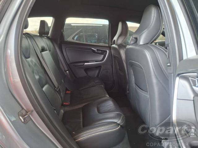 2016 VOLVO XC60 
