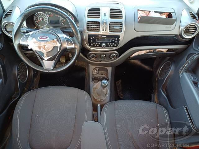 2017 FIAT GRAND SIENA 